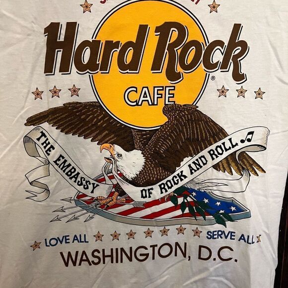 Vintage Hard Rock Cafe Love All Serve All Washington DC unisex T-shirt. Medium. - Picture 2 of 7